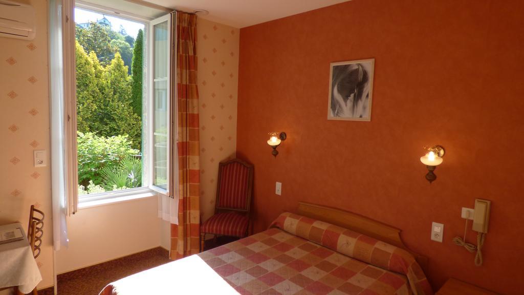 Hotel Du Lion D'Or Entraygues-sur-Truyère Zimmer foto