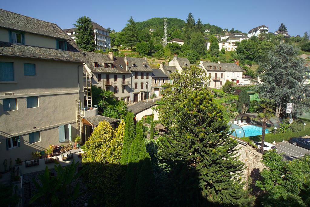 Hotel Du Lion D'Or Entraygues-sur-Truyère Exterior foto