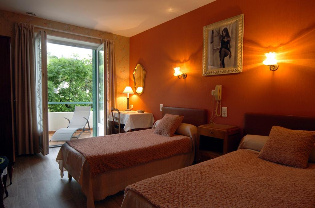 Hotel Du Lion D'Or Entraygues-sur-Truyère Zimmer foto